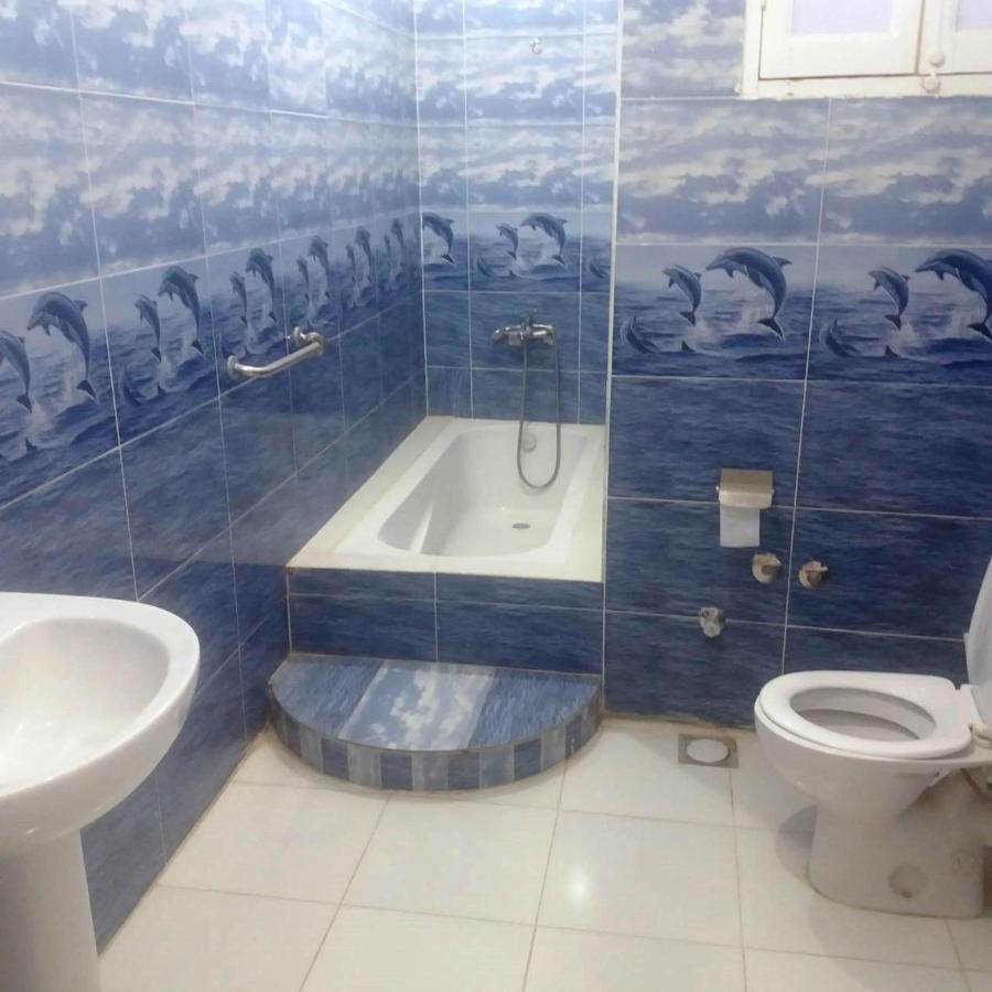 Adam Apartments 樂蜀 外观 照片