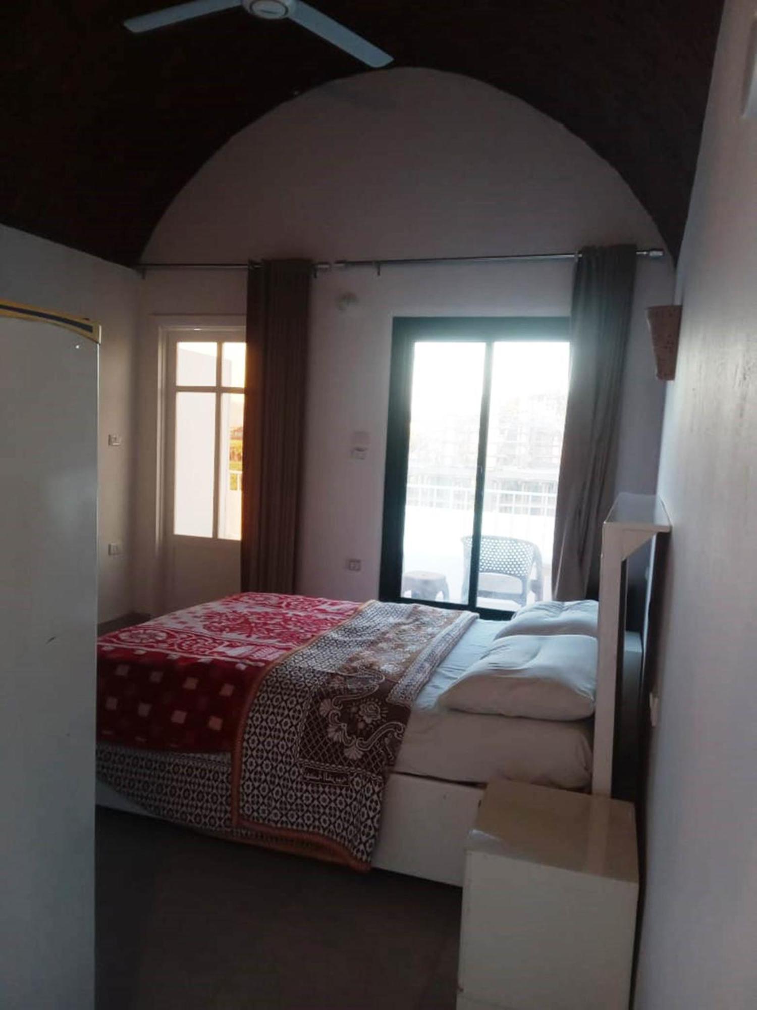 Adam Apartments 樂蜀 外观 照片