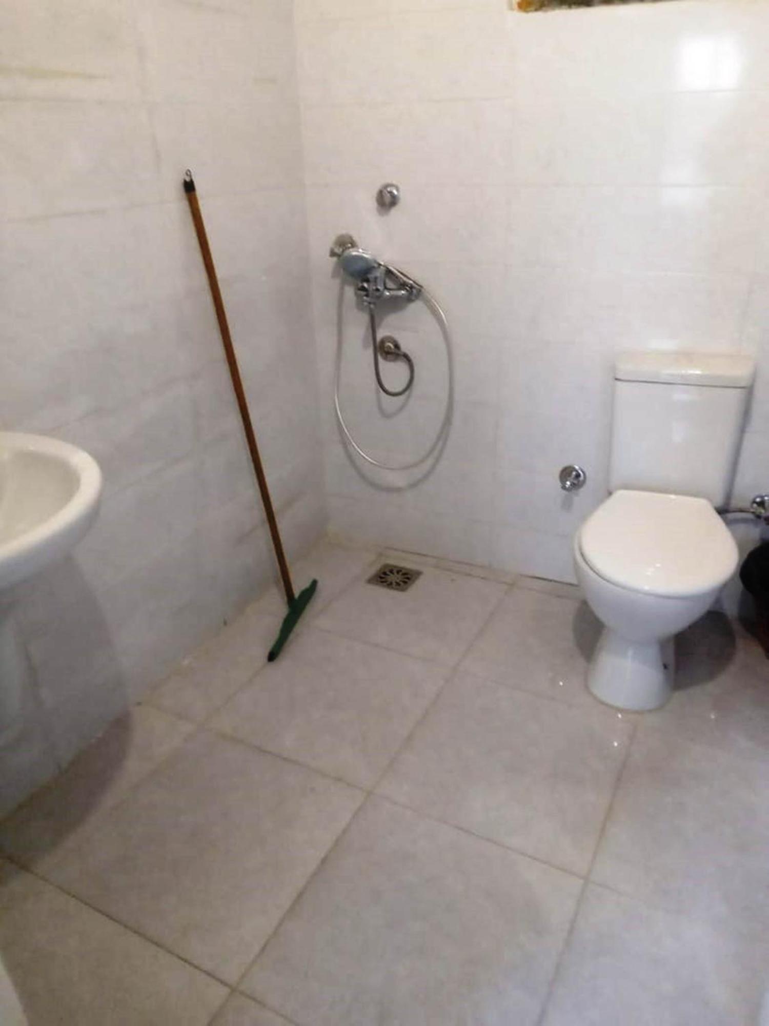 Adam Apartments 樂蜀 外观 照片